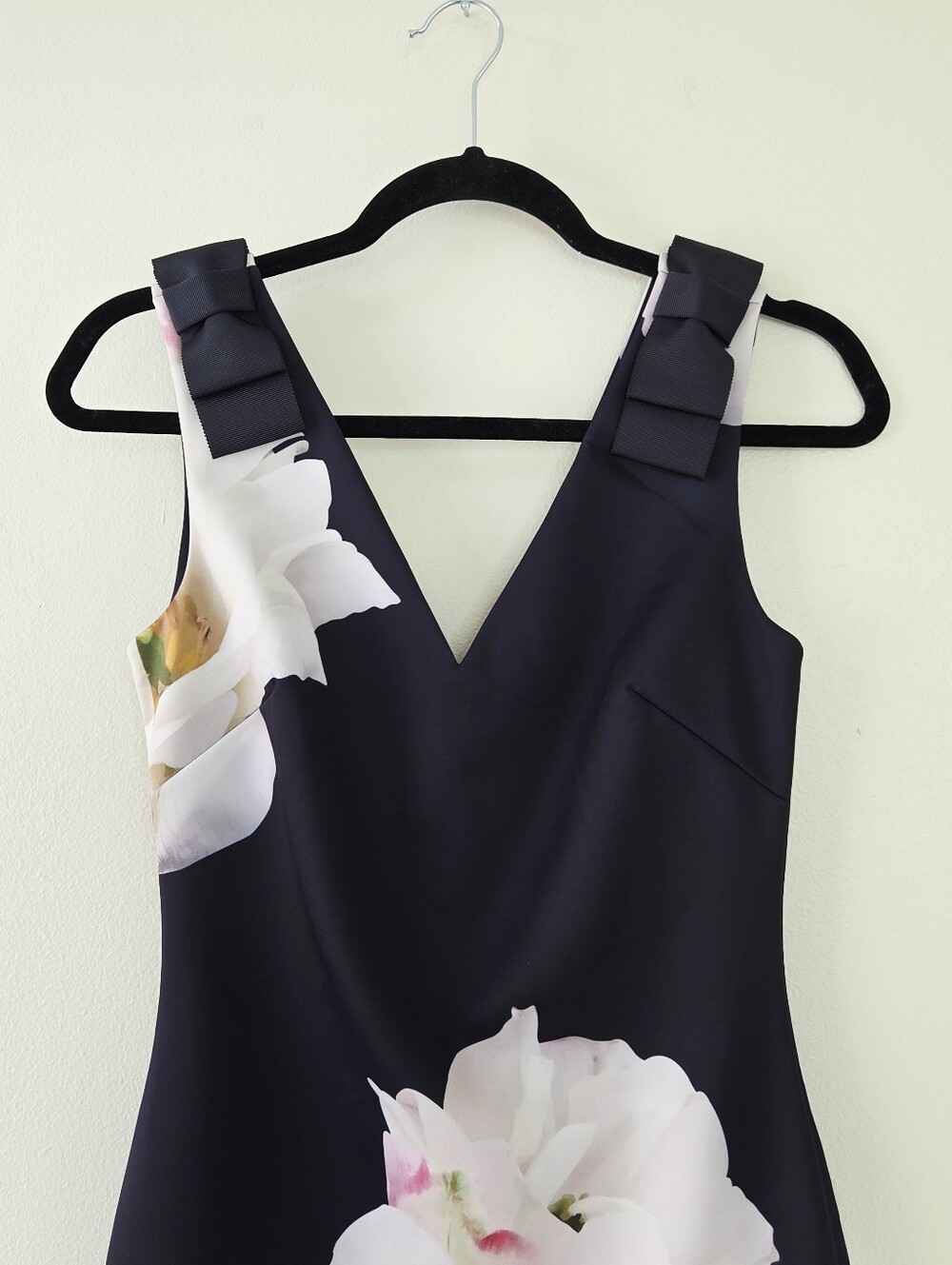 Ted Baker Gardenia Soleia Bow Shoulder Bodycon Midi Dress Size 1 Size 4 - Picture 4 of 6